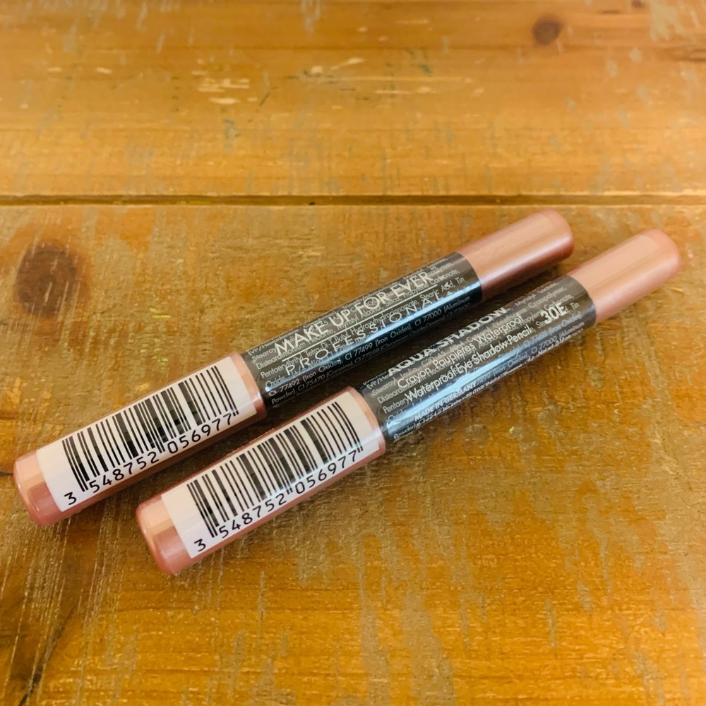 2pk Makeup Forever 30E Aqua Shadow Eye Pencil